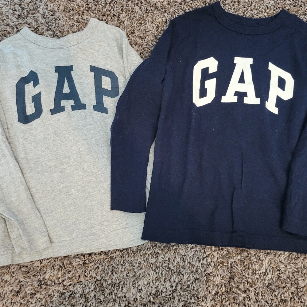 Boys size 5 Gap long sleeve bundle